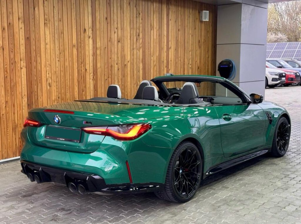 BMW M4 (2)