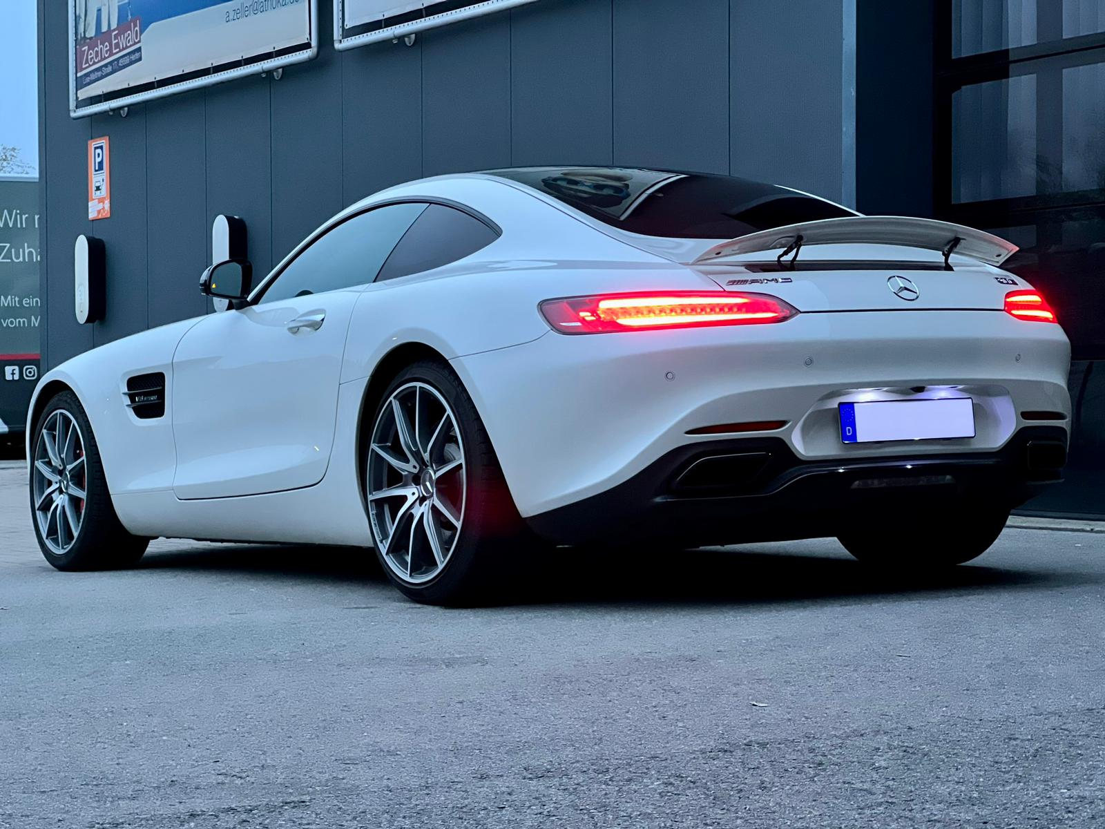 Mercedes-AMG GT S (5)